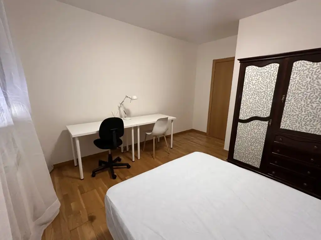 Bedroom of Apartments for rent in  Logroño  with Heating, Parquet flooring and Terrace