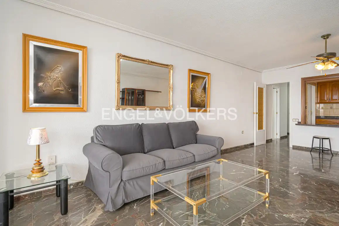 Wohnung zur Miete in Avenida de la Armada Española, 5, Playa Poniente