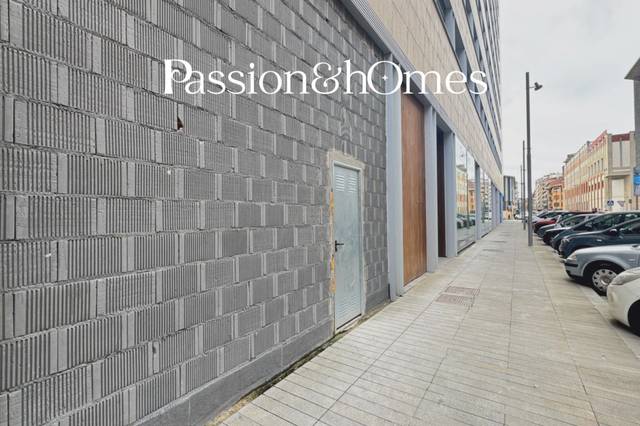 Local comercial en Venta en Plaza Salesianos, 3 en 1º Ensanche