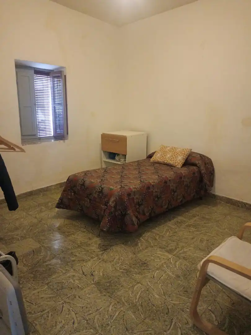 Habitación de Casa adosada en venta en El Carpio de Tajo con Aire acondicionado, Calefacción y Trastero