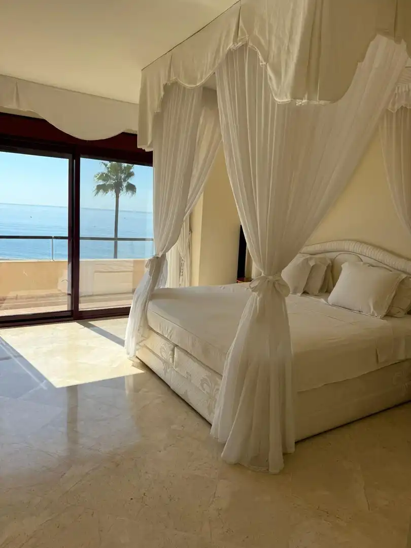Schlafzimmer von Maisonette zur Miete in Estepona mit Terrasse, Schwimmbad und Gemeinschaftspool