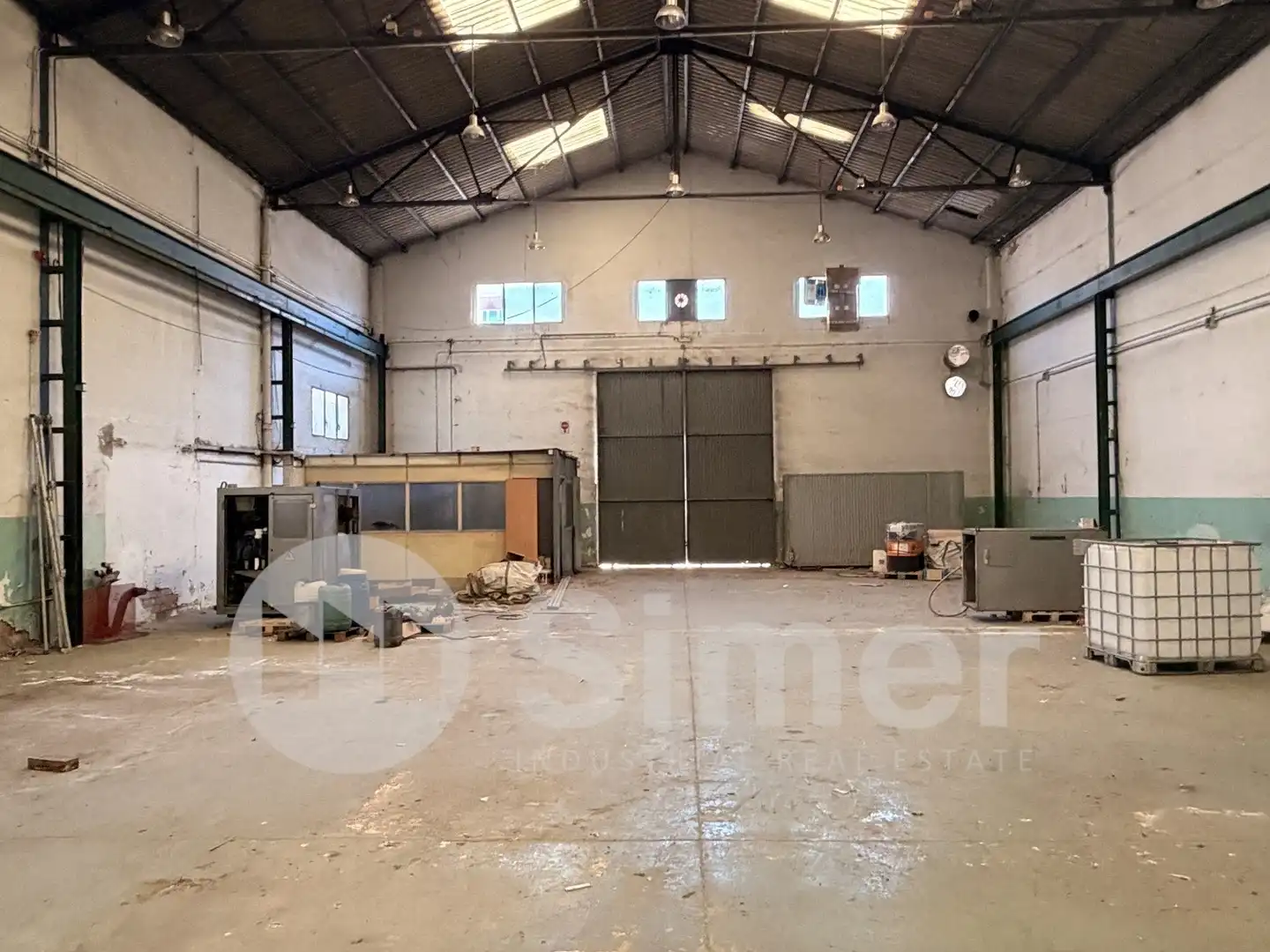 Nau industrial en venda en Barberà del Vallès