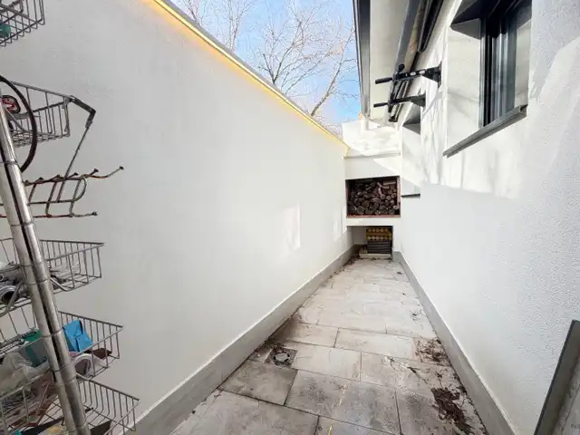 Houses for sale in Coslada  with Air Conditioner, Heating and Private garden