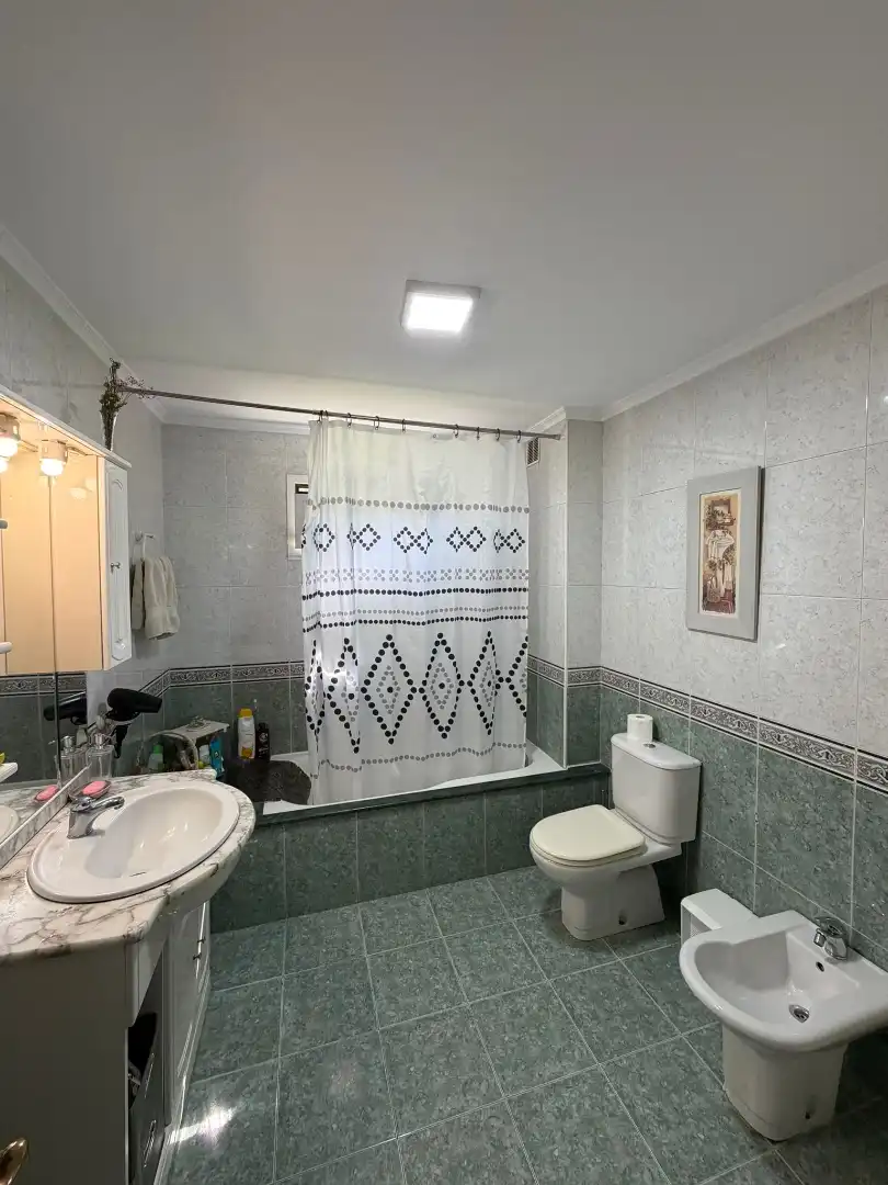 Baño de Casa o chalet en venta en Lugo con Calefacción, Terraza y Balcón