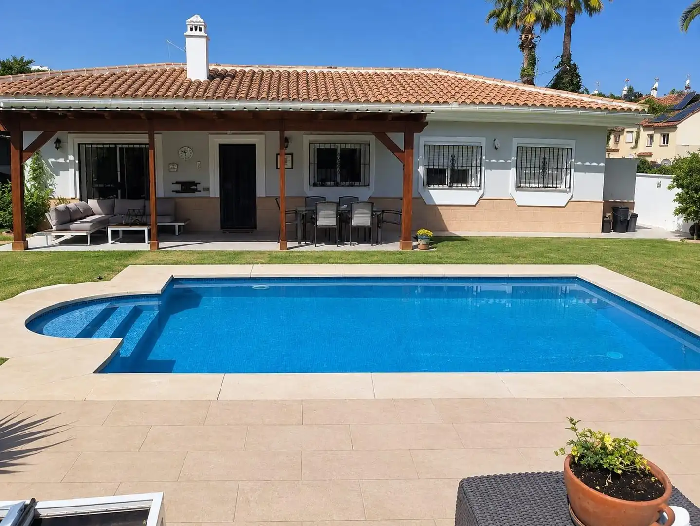 Piscina de Casa o xalet en venda en Alhaurín de la Torre amb Aire condicionat, Terrassa i Traster