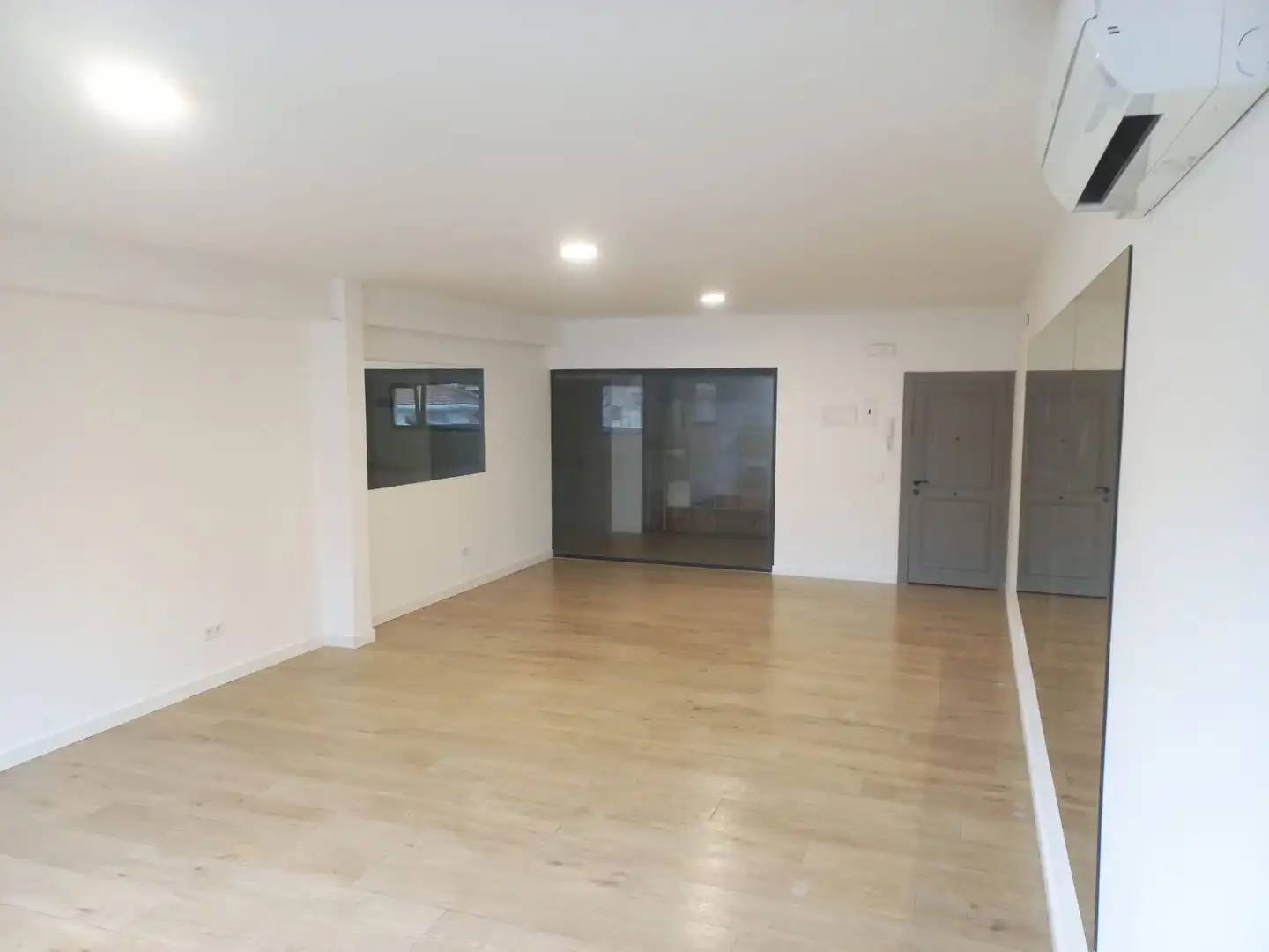 Local comercial en alquiler en Calle Real 14