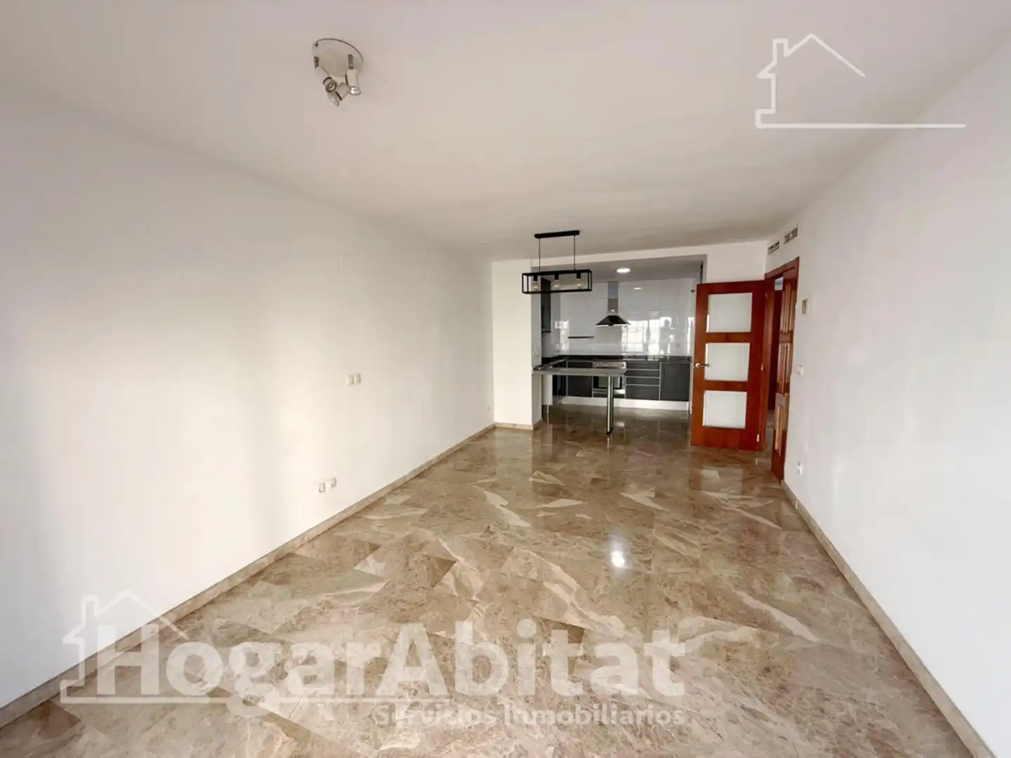 Dormitori de Pis de lloguer en Paterna amb Aire condicionat, Calefacció i Jardí privat