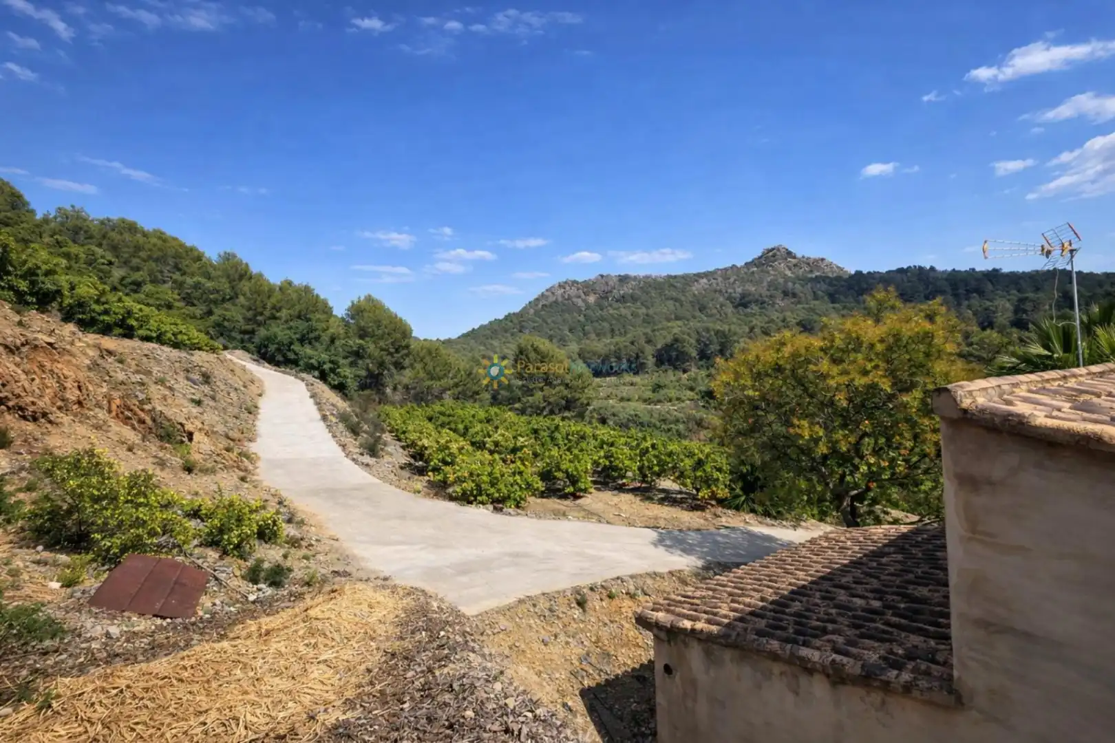 Außenansicht von Country house zum Verkauf in Alfauir mit Privatgarten und Terrasse