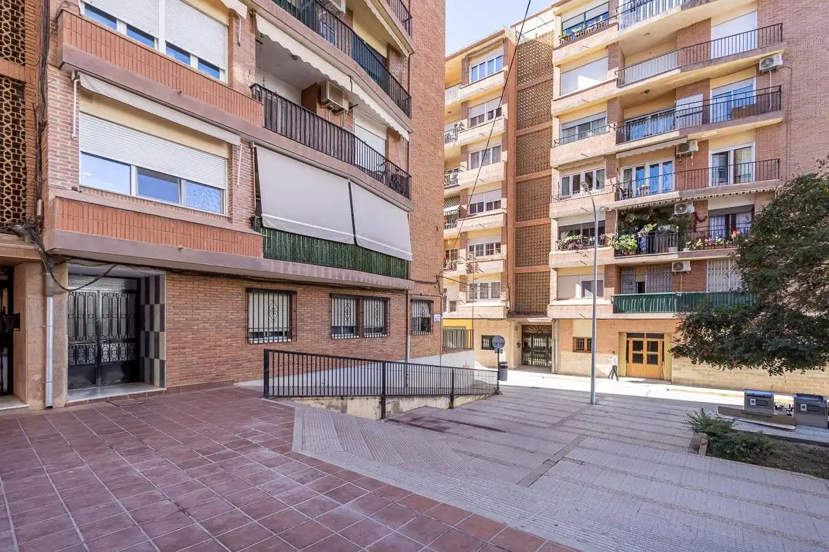 Vista exterior de Pis en venda en Guadix