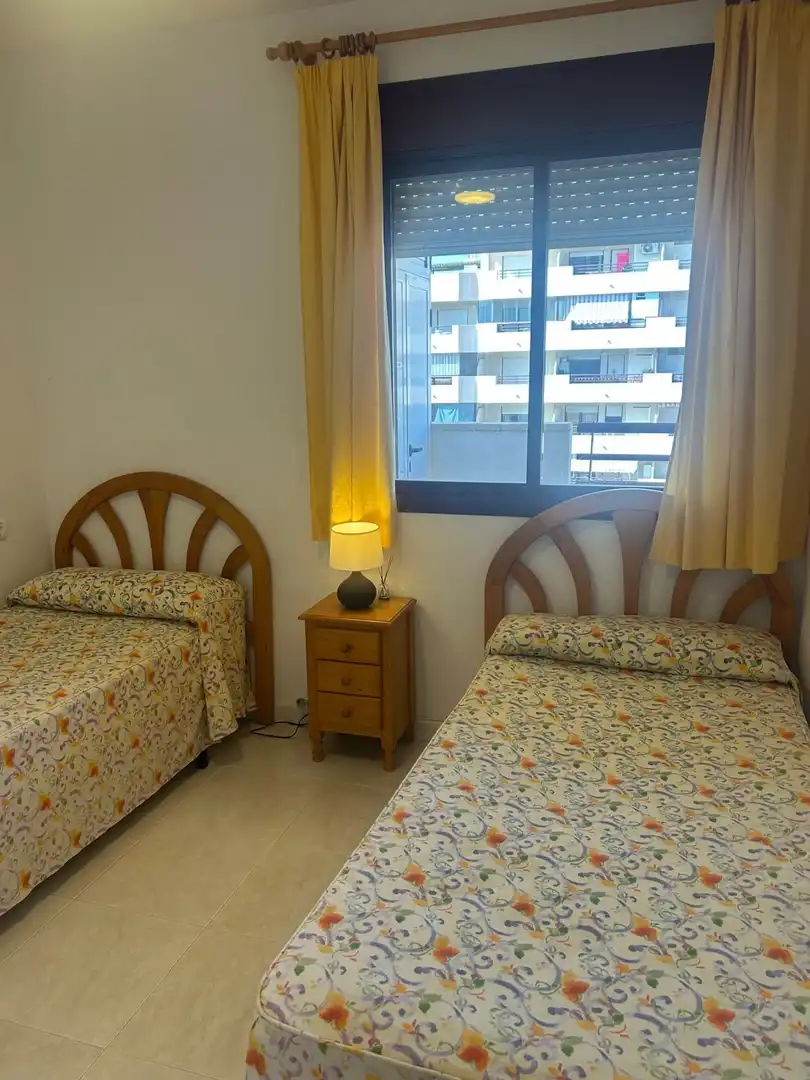 Dormitori de Apartament en venda en Calpe / Calp amb Aire condicionat, Calefacció i Terrassa