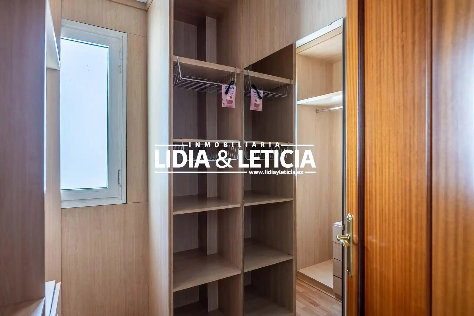 Habitación de Piso en venta en Alcalá de Guadaira con Aire acondicionado