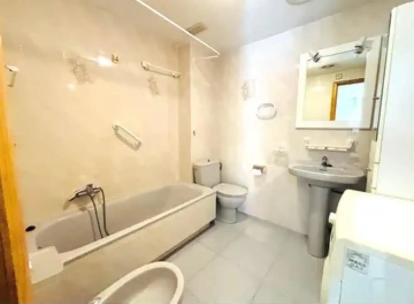 Bathroom of Apartments for sale in Águilas  with Terrace, Furnished and Balcony