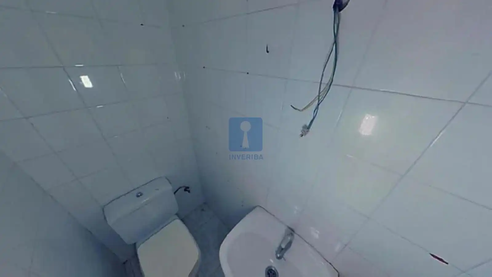 Bathroom of Houses for sale in Cubelles  with Air Conditioner, Heating and Terrace