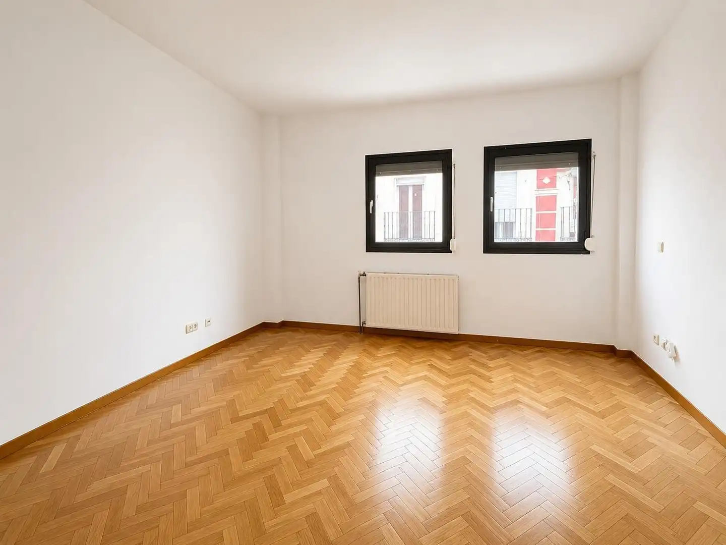 Schlafzimmer von Wohnung zum Verkauf in Madrid mit Heizung und Parkett