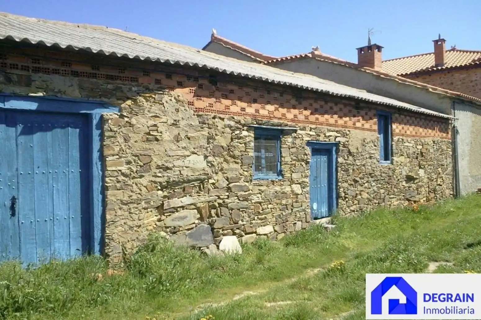 Vista exterior de Casa o chalet en venta en Val de San Lorenzo