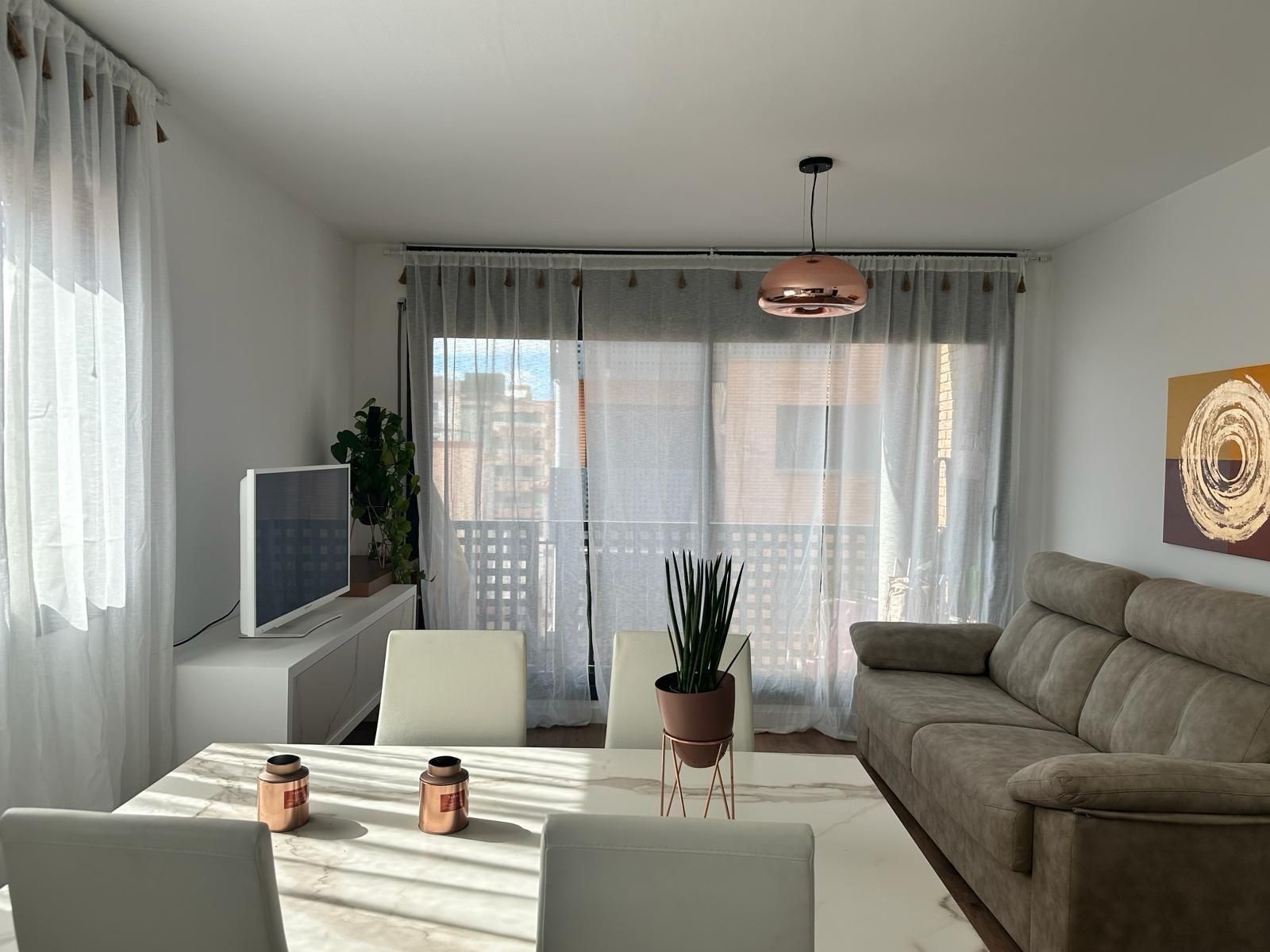 Sala d'estar de Pis en venda en Calafell amb Parquet i Balcó