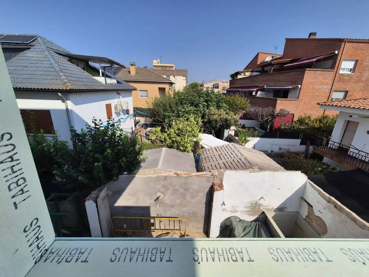 Vista exterior de Ático en venta en Cerdanyola del Vallès con Parquet y Terraza