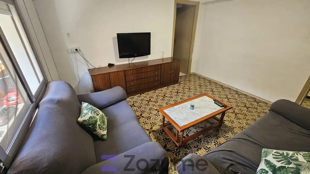 Flat for rent in Calle Pintor Joaquín, San Antón