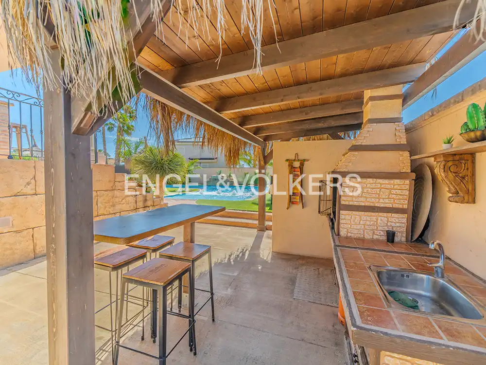 Terrace of Houses for sale in San Vicente del Raspeig / Sant Vicent del Raspeig  with Air Conditioner, Heating and Private garden