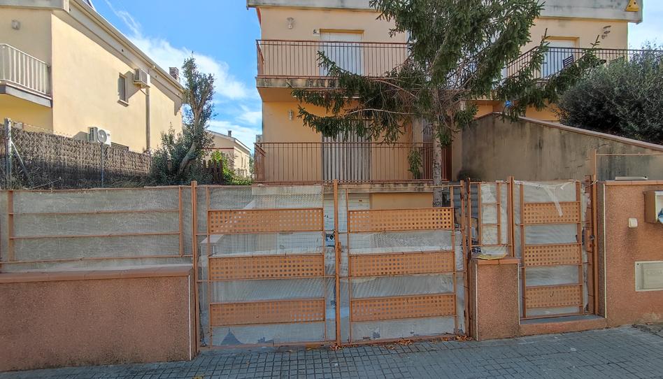 Foto 1 de Casa adosada en venda a Carrer Dels Falcons, Puigdàlber, Barcelona