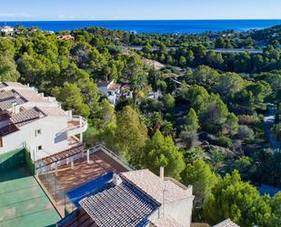 Vista exterior de Casa o xalet en venda en Altea amb Aire condicionat, Terrassa i Piscina