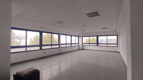 Foto 4 de Oficina de lloguer a Calle Calle de Terracota, La Motilla - Fuente del Rey, Sevilla