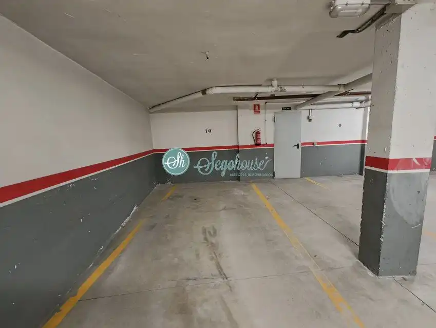 Parking de Piso en venta en Bernuy de Porreros con Calefacción, Terraza y Trastero