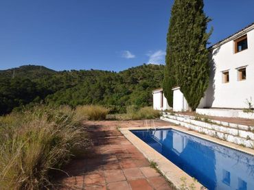 Casa con piscina en venta en Estepona Pueblo