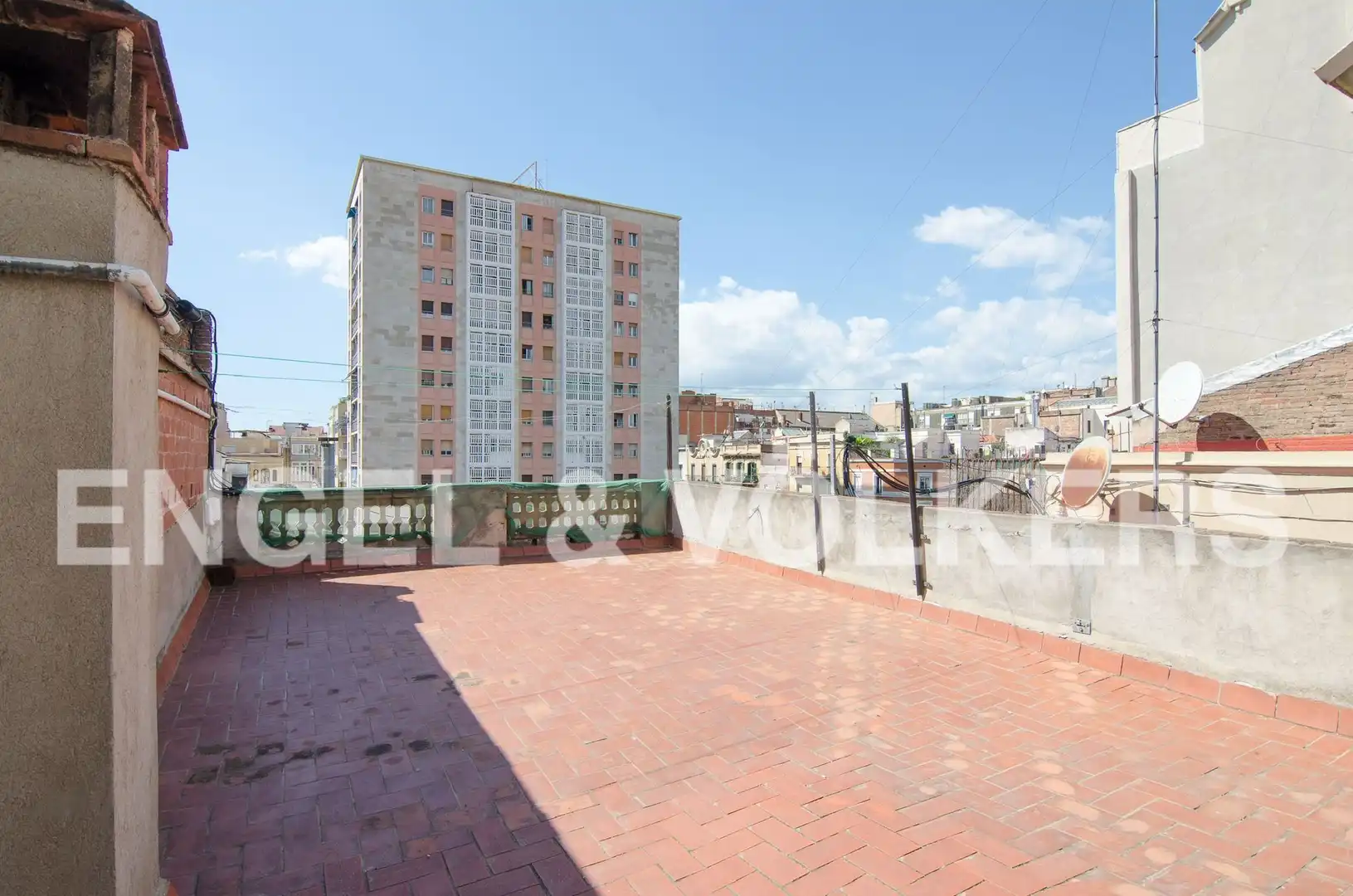 Terrasse von Dachboden zum Verkauf in Barcelona mit Klimaanlage, Heizung und Parkett