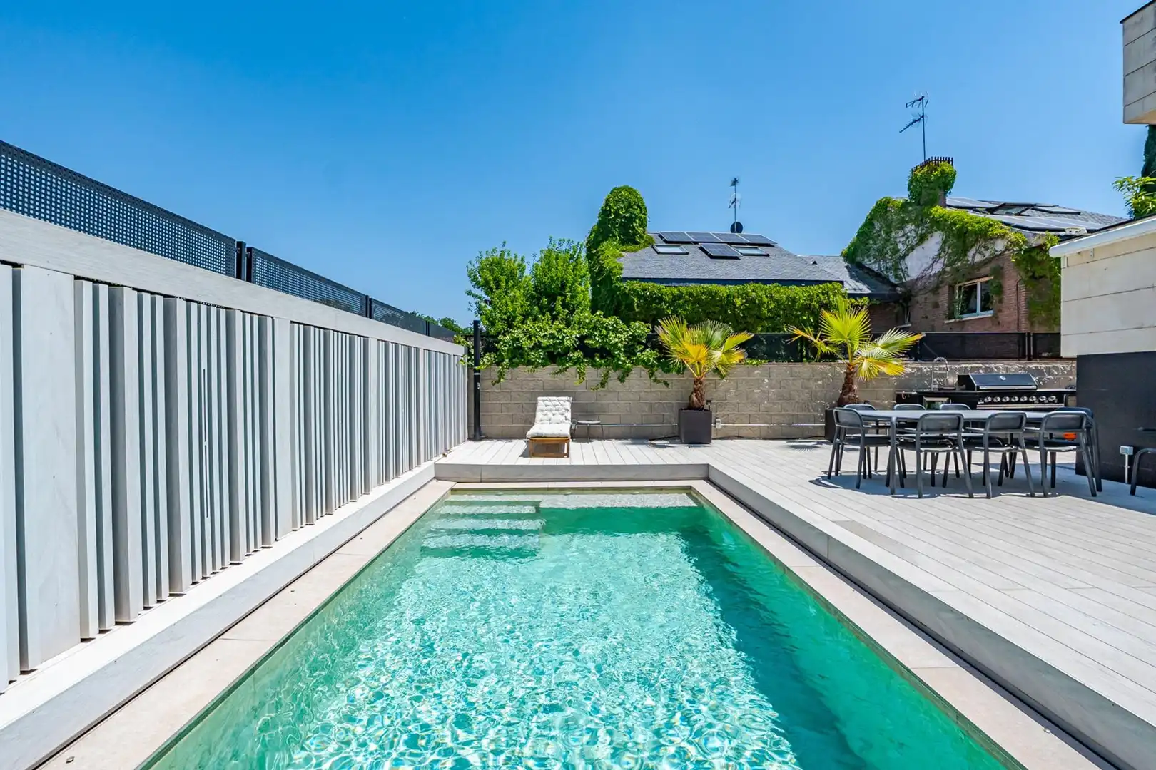 Piscina de Casa adosada en venta en Pozuelo de Alarcón con Aire acondicionado, Calefacción y Piscina
