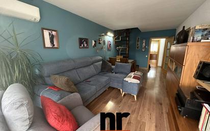 Living room of Duplex for sale in Ripollet  with Air Conditioner, Heating and Parquet flooring