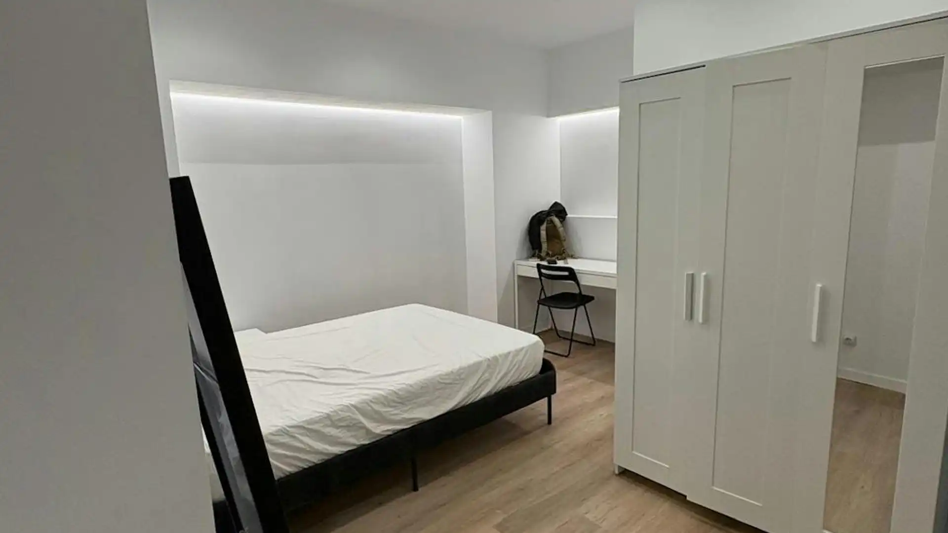 Dormitori de Pis de lloguer en  Barcelona Capital amb Calefacció, Moblat i Rentadora