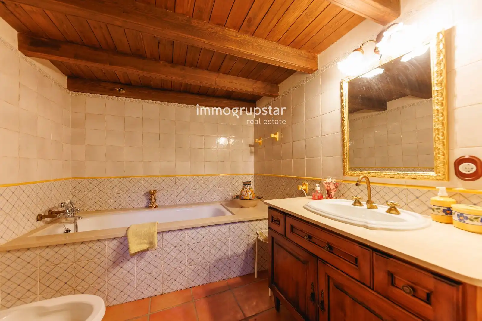 Baño de Finca rústica en venta en Amer con Trastero
