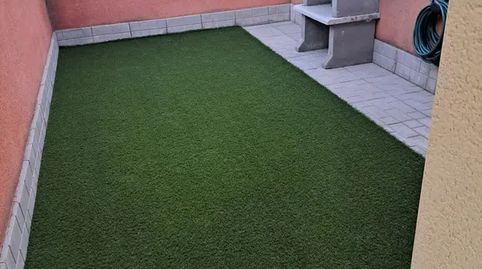 !CDATAEspectacular Dúplex de 150m en Catral 2009  4 Hab, 2 Baños, Garaje, Piscina y Terraza con Barbacoa, imagen 3