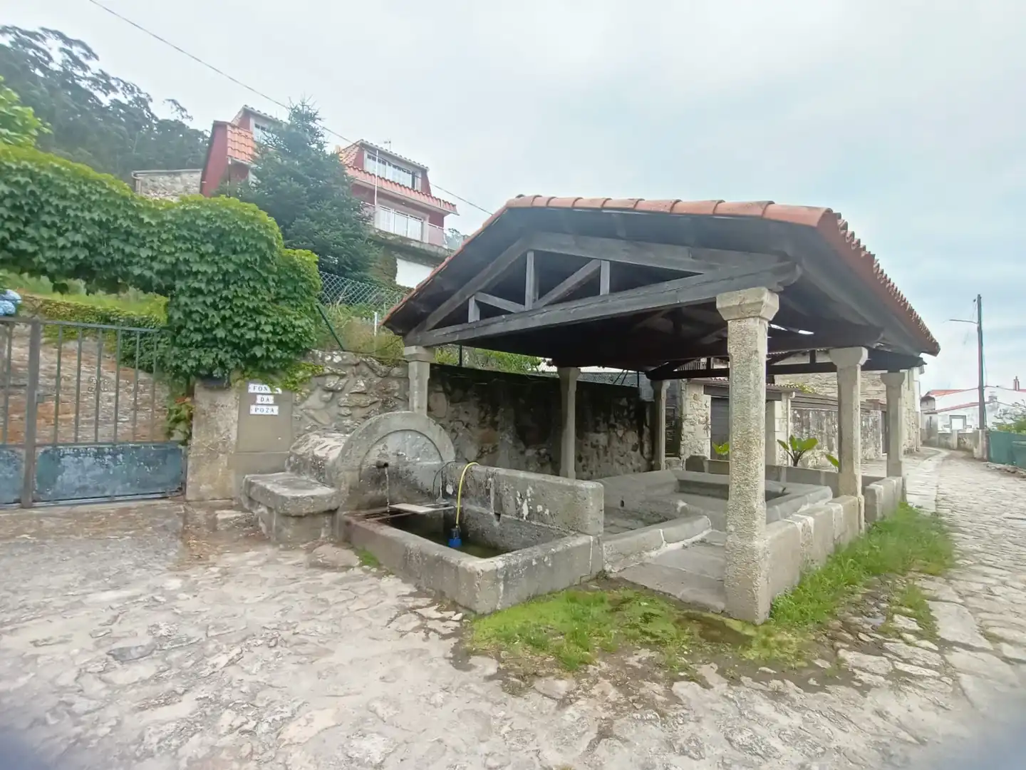 Vista exterior de Casa o chalet de alquiler en A Guarda   con Calefacción, Jardín privado y Parquet