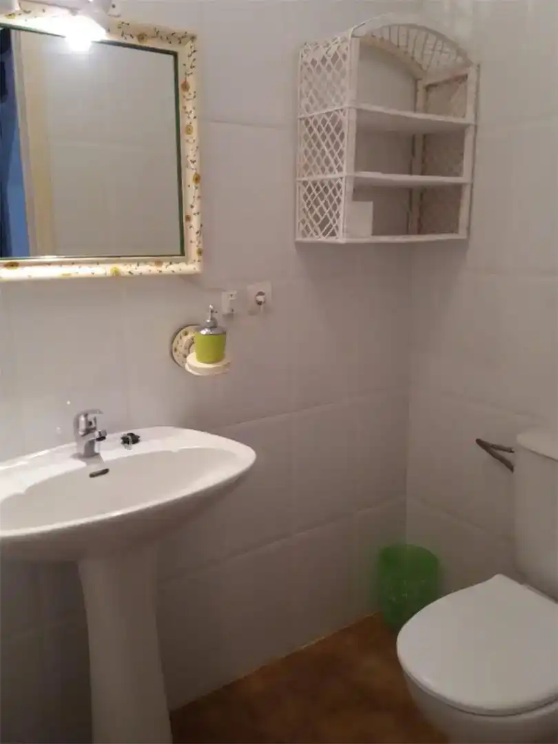 Baño de Casa adosada en venta en El Pedroso, Sevilla
