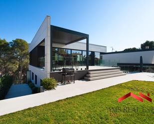 Terrassa de Casa o xalet en venda en Castelldefels amb Aire condicionat, Terrassa i Piscina