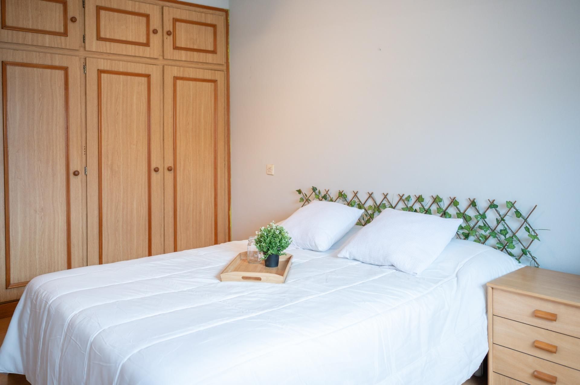 Bedroom of Attic for sale in Oviedo   with Heating, Parquet flooring and Storage room