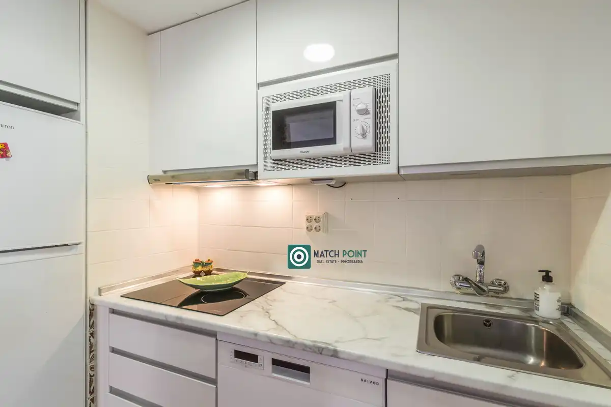 Cocina de Apartamento de alquiler en Almuñécar con Amueblado