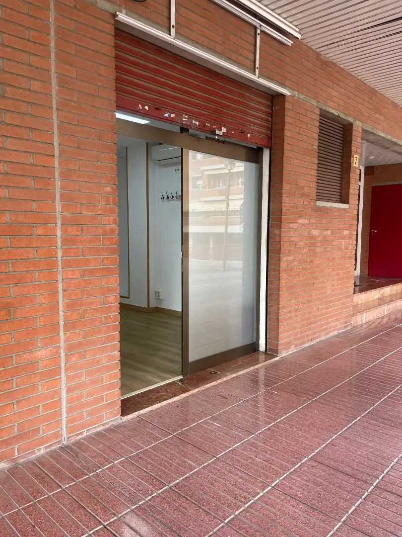 Local de lloguer en Sant Andreu de la Barca, Barcelona