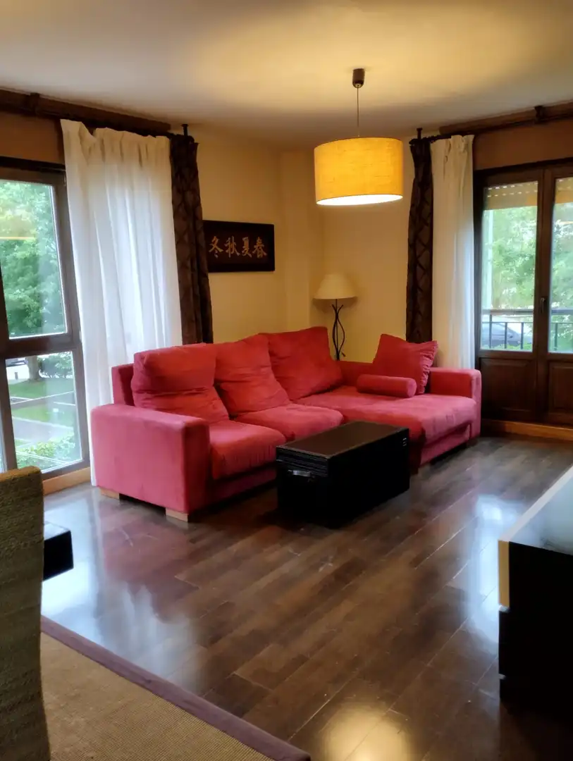 Sala d'estar de Pis en venda en Sojuela amb Calefacció i Moblat