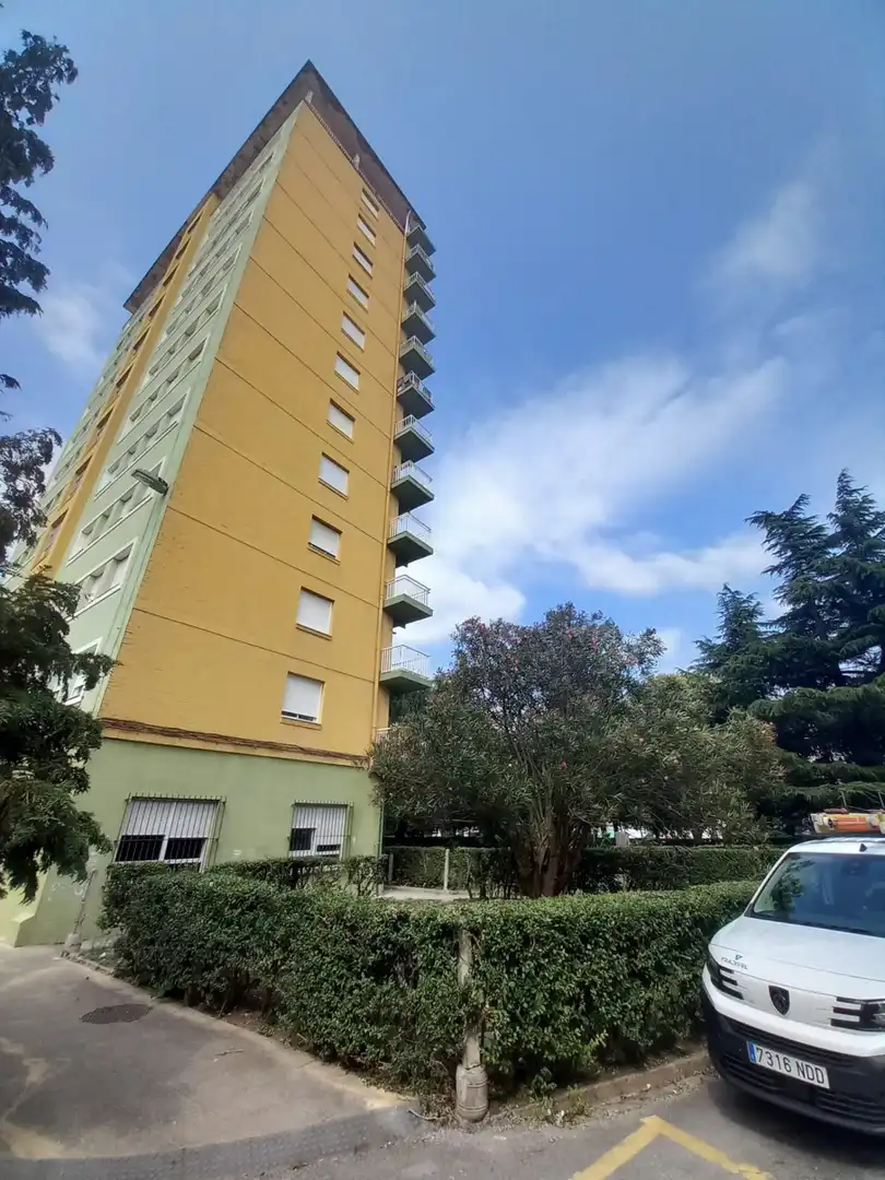 Exterior view of Flat for sale in Torrelavega   with Heating, Terrace and Furnished