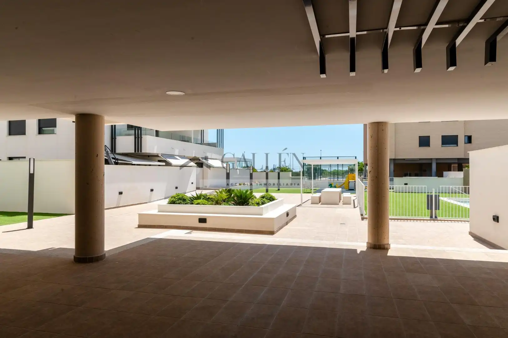 Terraza de Piso en venta en Castellón de la Plana / Castelló de la Plana con Aire acondicionado, Terraza y Trastero