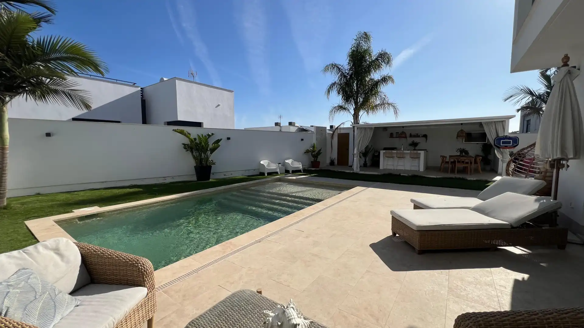 Piscina de Casa adosada en venta en Alhaurín de la Torre con Aire acondicionado, Jardín privado y Terraza