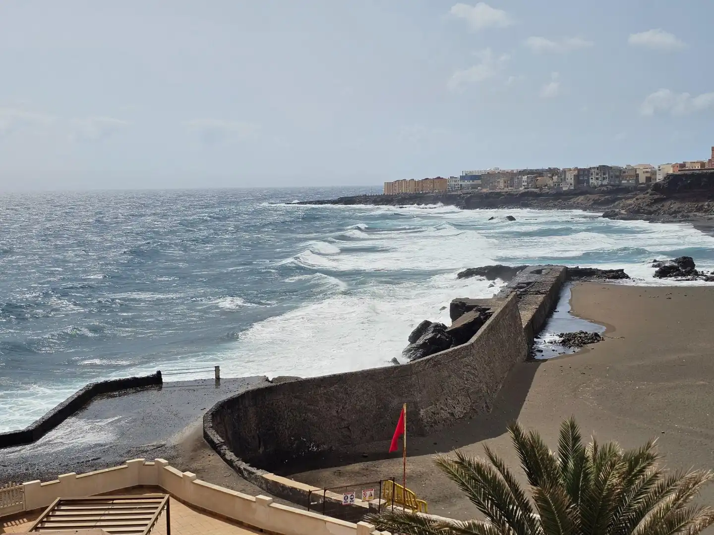 Vista exterior de Pis de lloguer en Telde amb Piscina comunitària