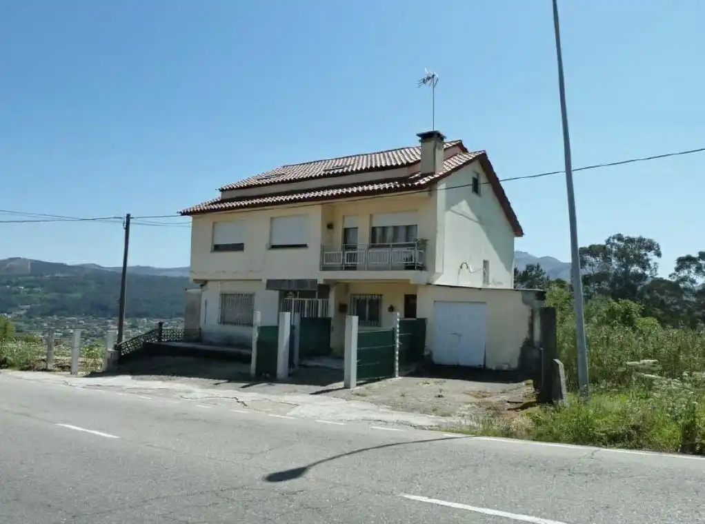 Vista exterior de Piso en venta en Redondela