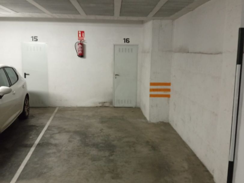 Parking of Garage to rent in Zafra