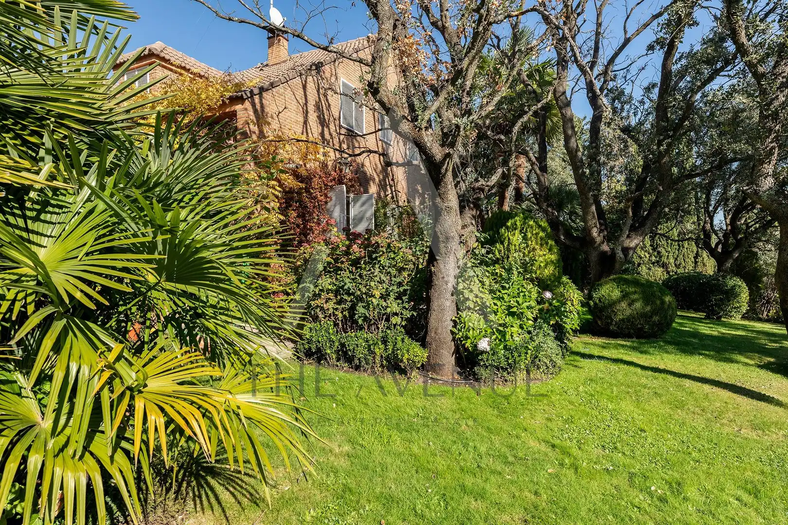 Jardí de Casa o xalet en venda en Las Rozas de Madrid amb Calefacció, Jardí privat i Parquet