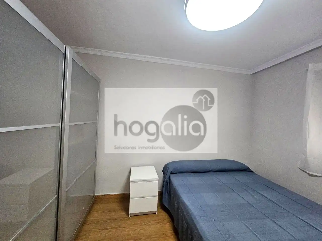 Bedroom of Flat for rent in Sevilla  with Air Conditioner, Terrace and Furnished