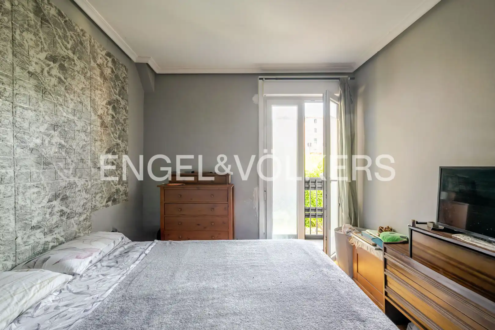 Habitación de Piso en venta en Donostia - San Sebastián  con Calefacción y Balcón